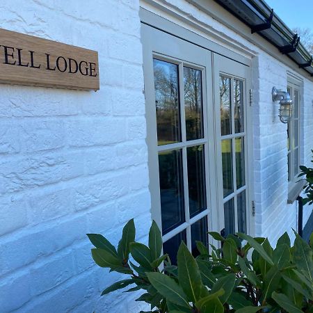 The Shepherds Huts & The Well Lodge At Ormesby Manor Ormesby Saint Michael Exteriér fotografie